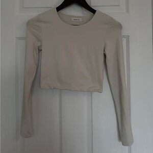 Babaton Aritzia Contour Long-Sleeve Top in Light Birch